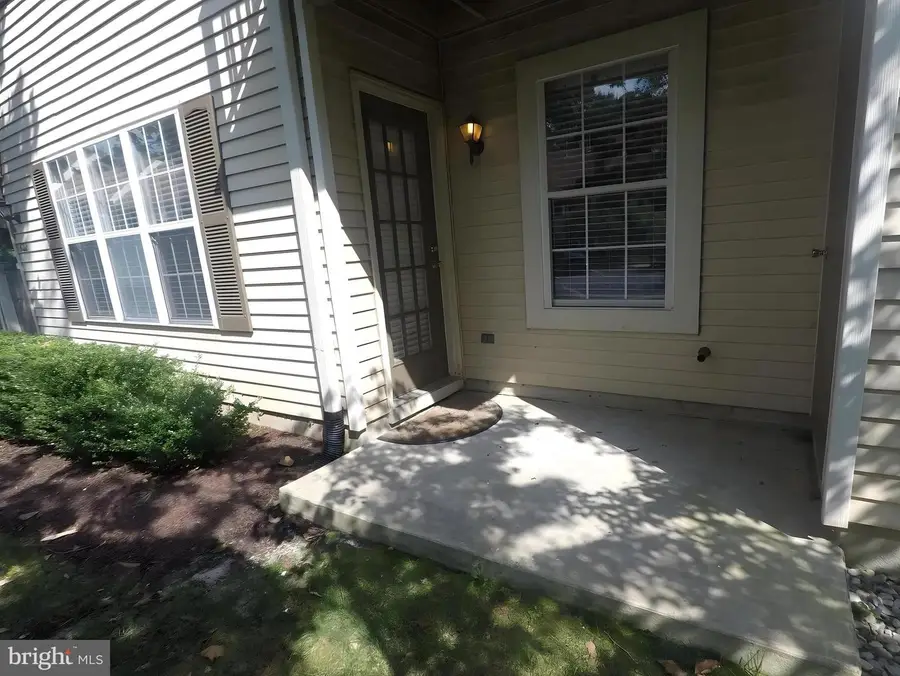 601-a Sedgefield Dr, Mount Laurel, NJ 08054 - Image #2