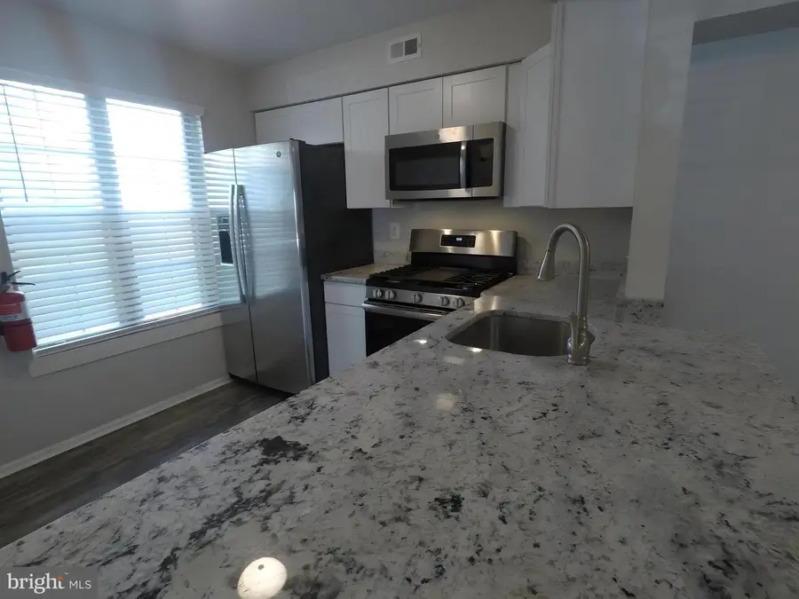 601-a Sedgefield Dr, Mount Laurel, NJ 08054 - Image #3