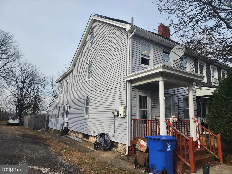 213 Front St, Fieldsboro, NJ 08505 - Image #2