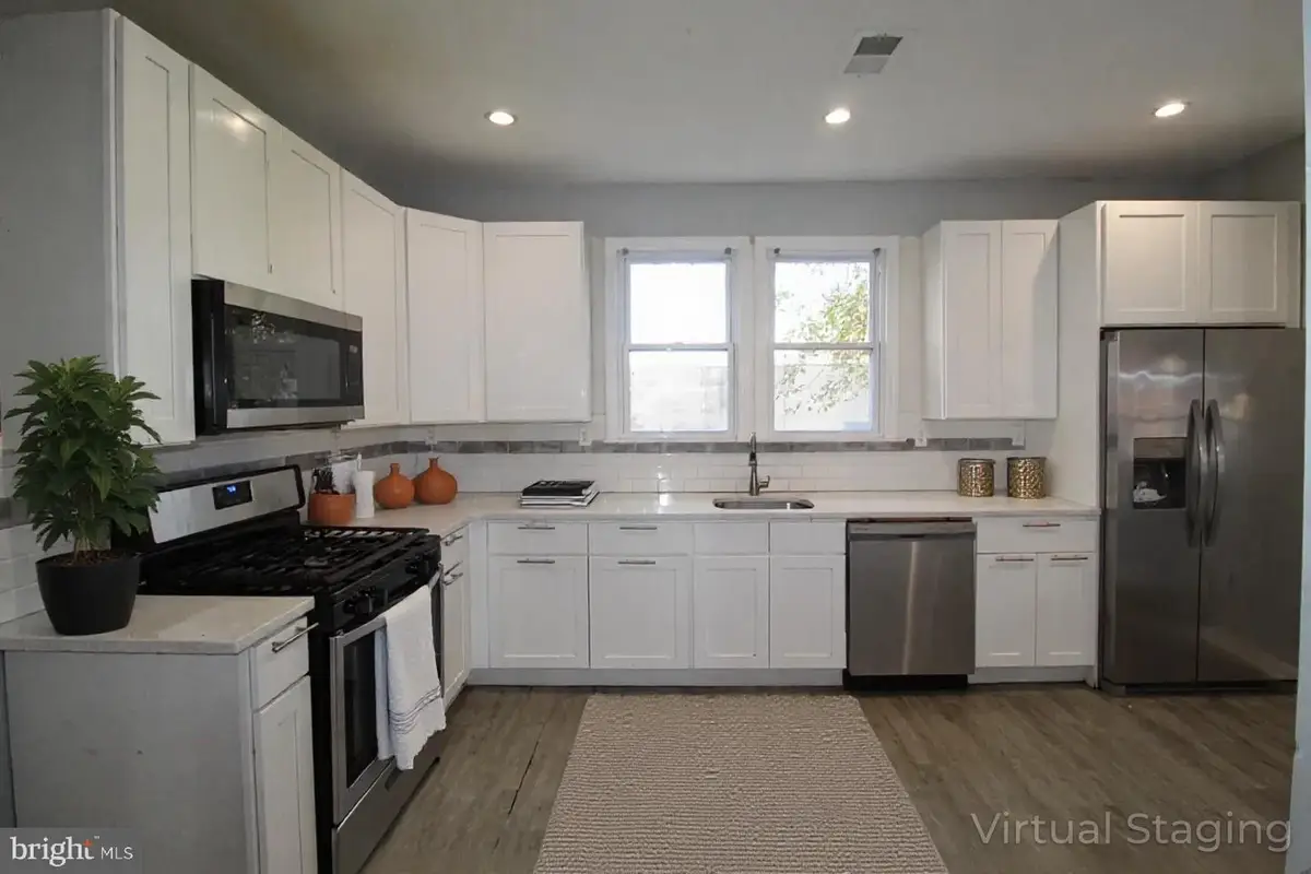 421 Bridgeboro St, Riverside, NJ 08075 - Image #1