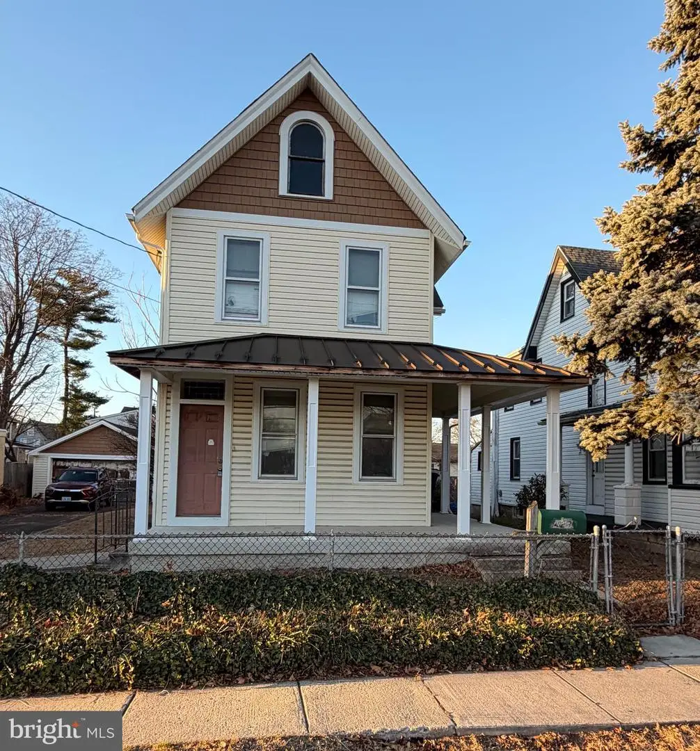 423 W Broad St, Palmyra, NJ 08065 - Image #1