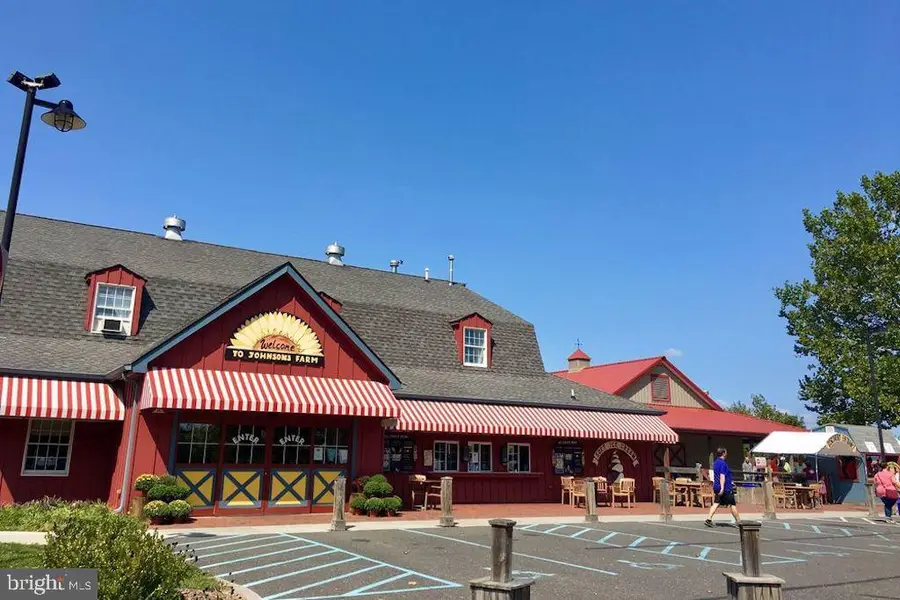 3 Hilltop Ln, Medford, NJ 08055 - Image #3