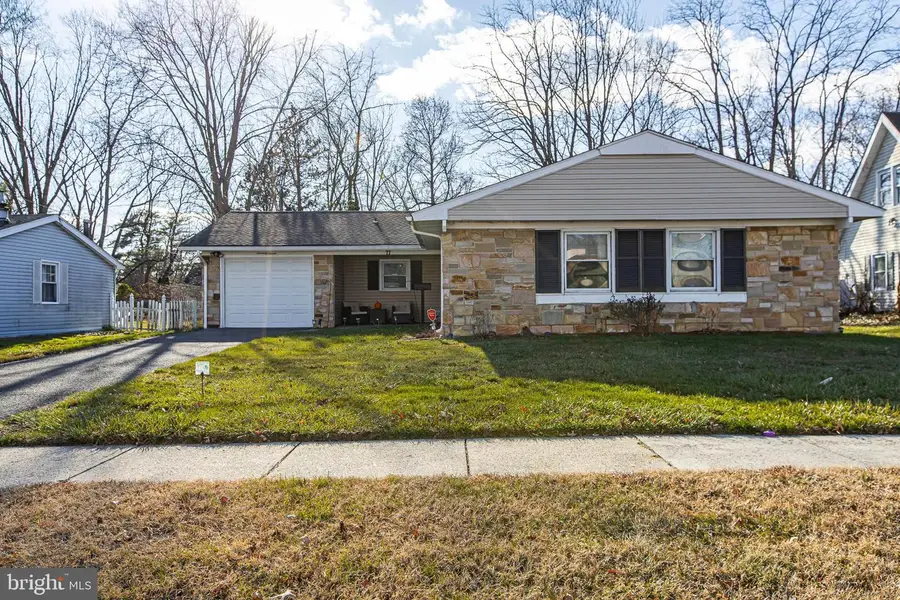 77 Harrington Cir, Willingboro, NJ 08046 - Image #2