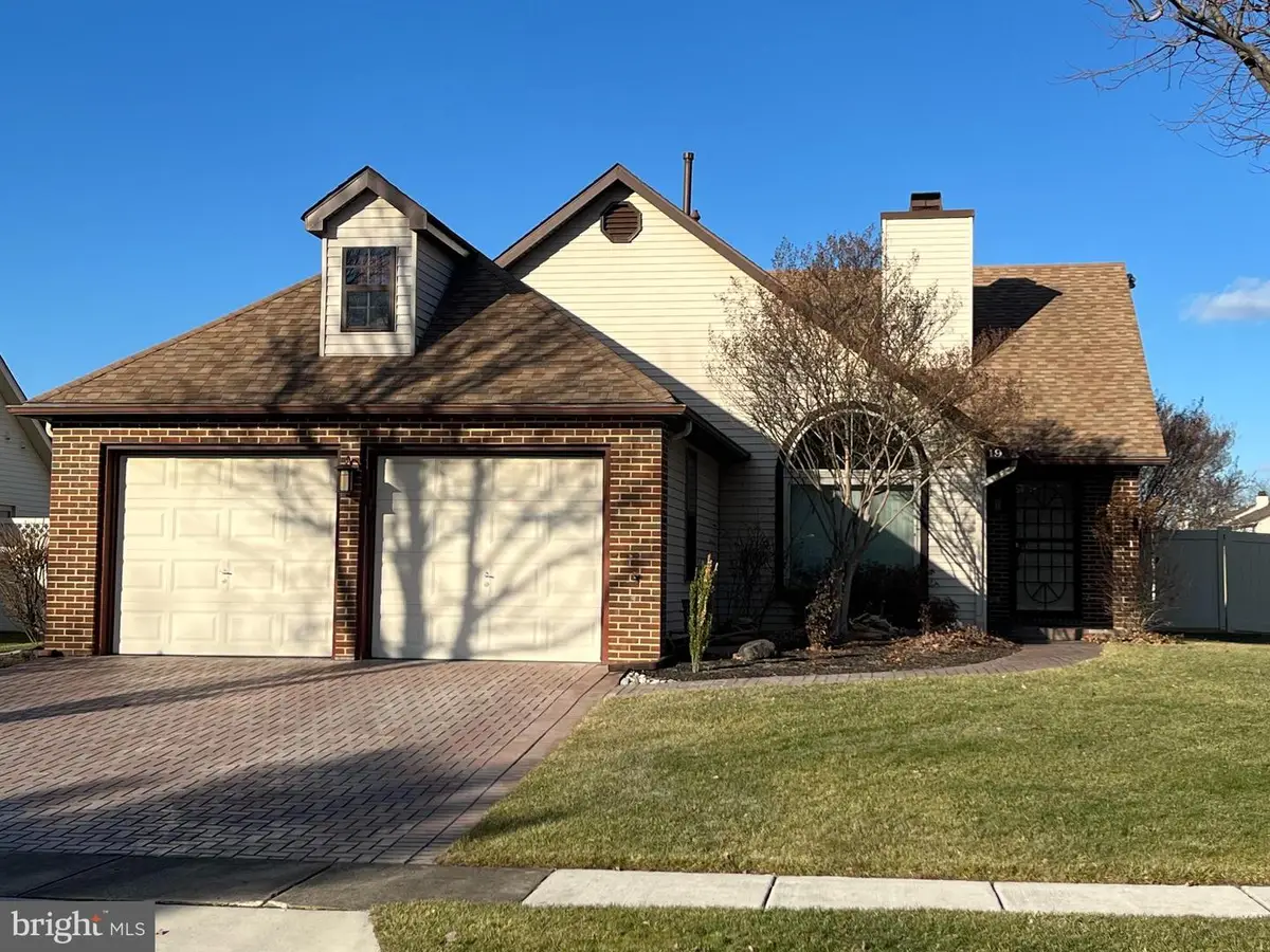 19 Birchwood Dr, Marlton, NJ 08053 - Image #1