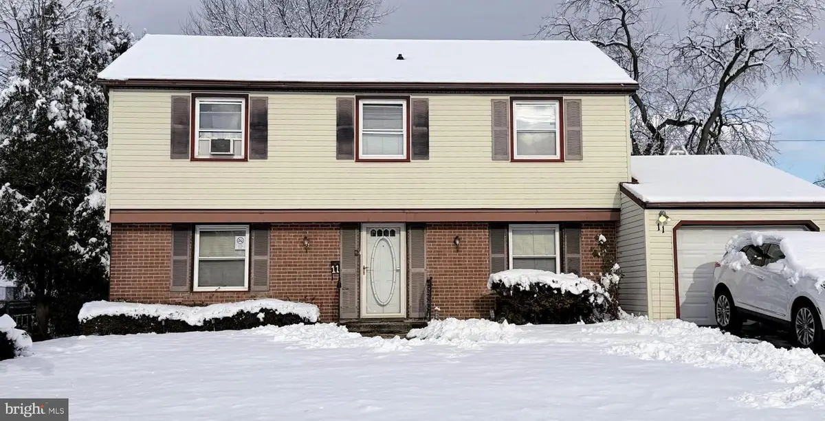 11 Buckeye Ln, Willingboro, NJ 08046 - Image #1