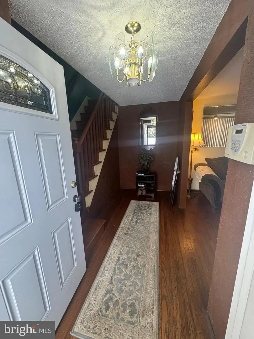 628 Moorland Ave, Burlington, NJ 08016 - Image #2