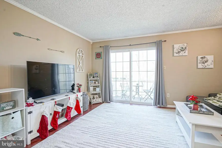 2402-b Sedgefield Dr, Mount Laurel, NJ 08054 - Image #3