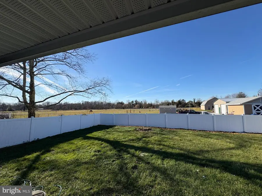 18 Crosswicks Chesterfield Rd, Chesterfield, NJ 08515 - Image #3