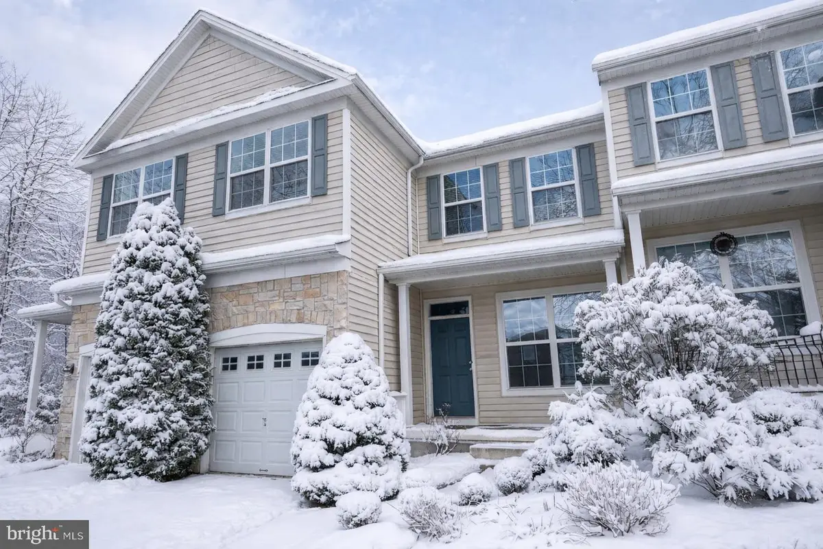 40 Compass Cir, Mount Laurel, NJ 08054 - Image #1