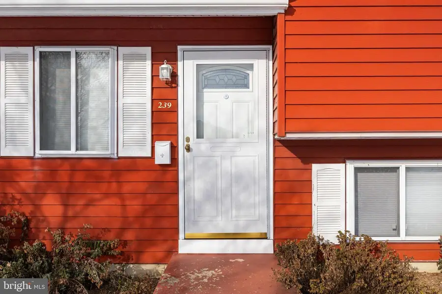 239 College Dr, Pemberton, NJ 08068 - Image #3