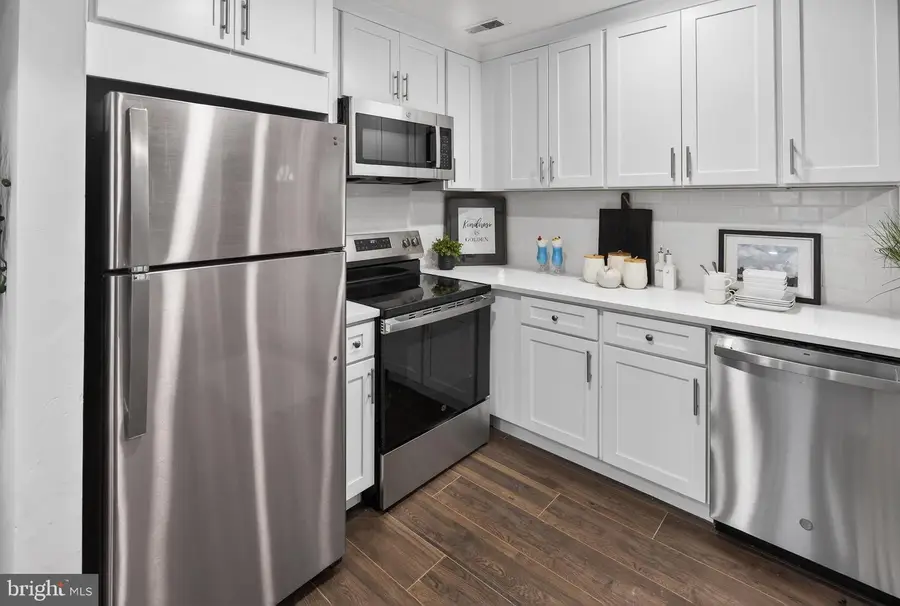 474 Saint Mary St, Burlington, NJ 08016 - Image #2