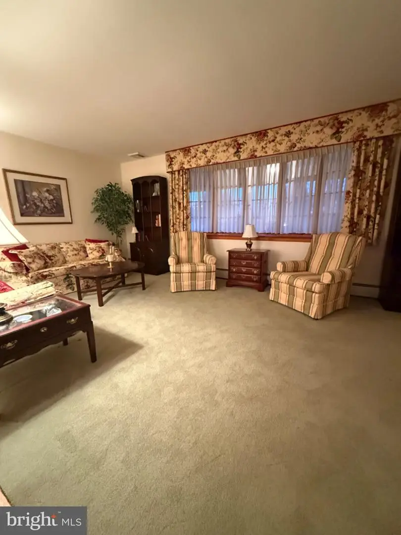 134 Crosswicks Ellisdale Rd, Allentown, NJ 08501 - Image #2