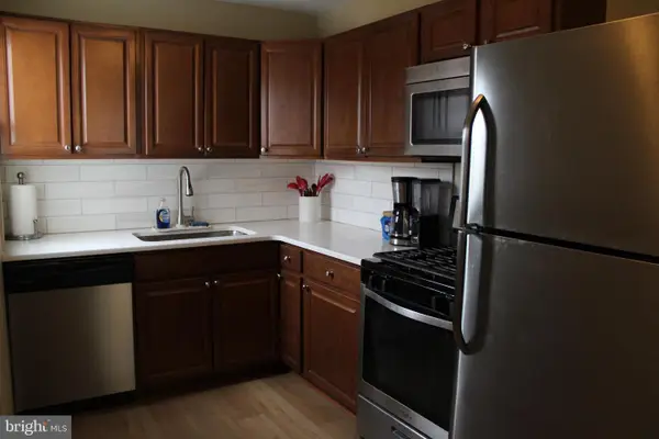 214 Scammell Dr, BROWNS MILLS, NJ 08015