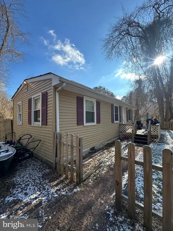 1400 Vine St, BROWNS MILLS, NJ 08015