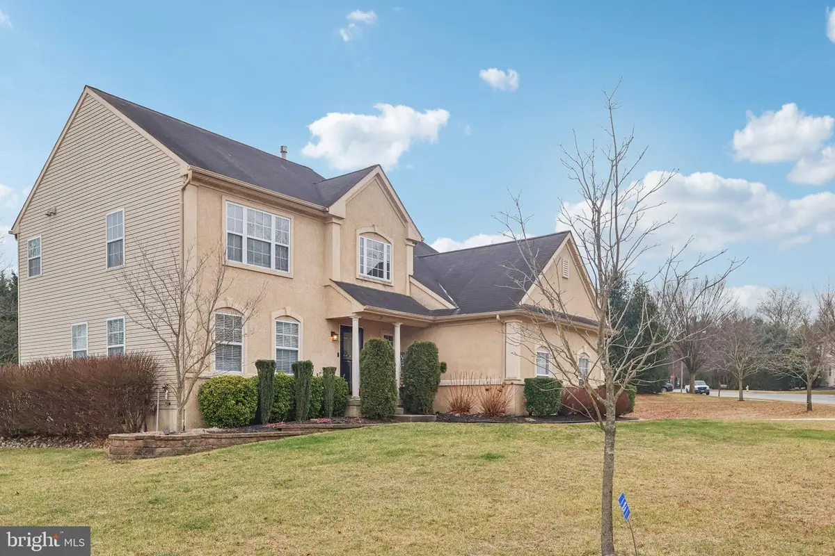 17 Ridgeview Rd, Delran, NJ 08075 - Image #1