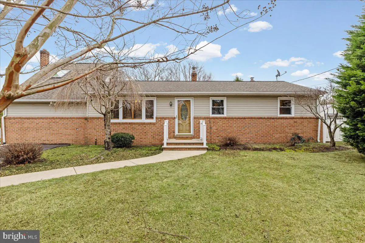 65 Fenton Ln, Chesterfield, NJ 08515 - Image #1