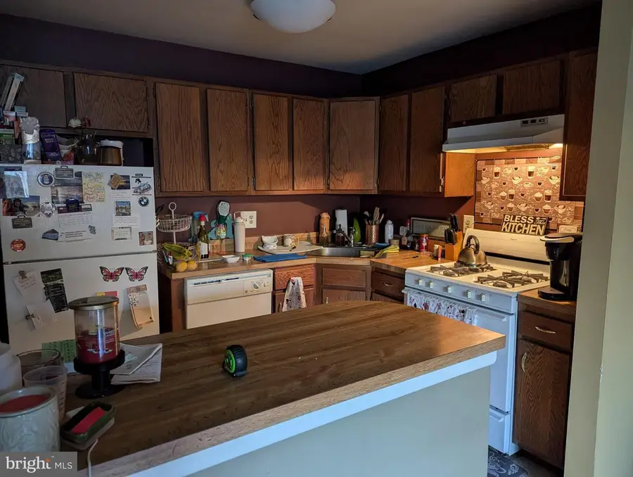 716 Woodhollow Dr, Marlton, NJ 08053 - Image #3