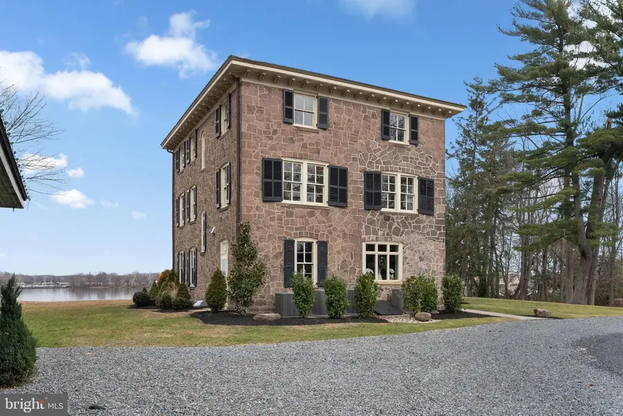 231 Woodlane Rd, Edgewater Park, NJ 08010 - Image #3