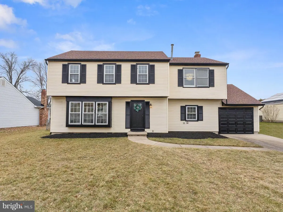 98 Red Stone Rdg, Delran, NJ 08075 - Image #1