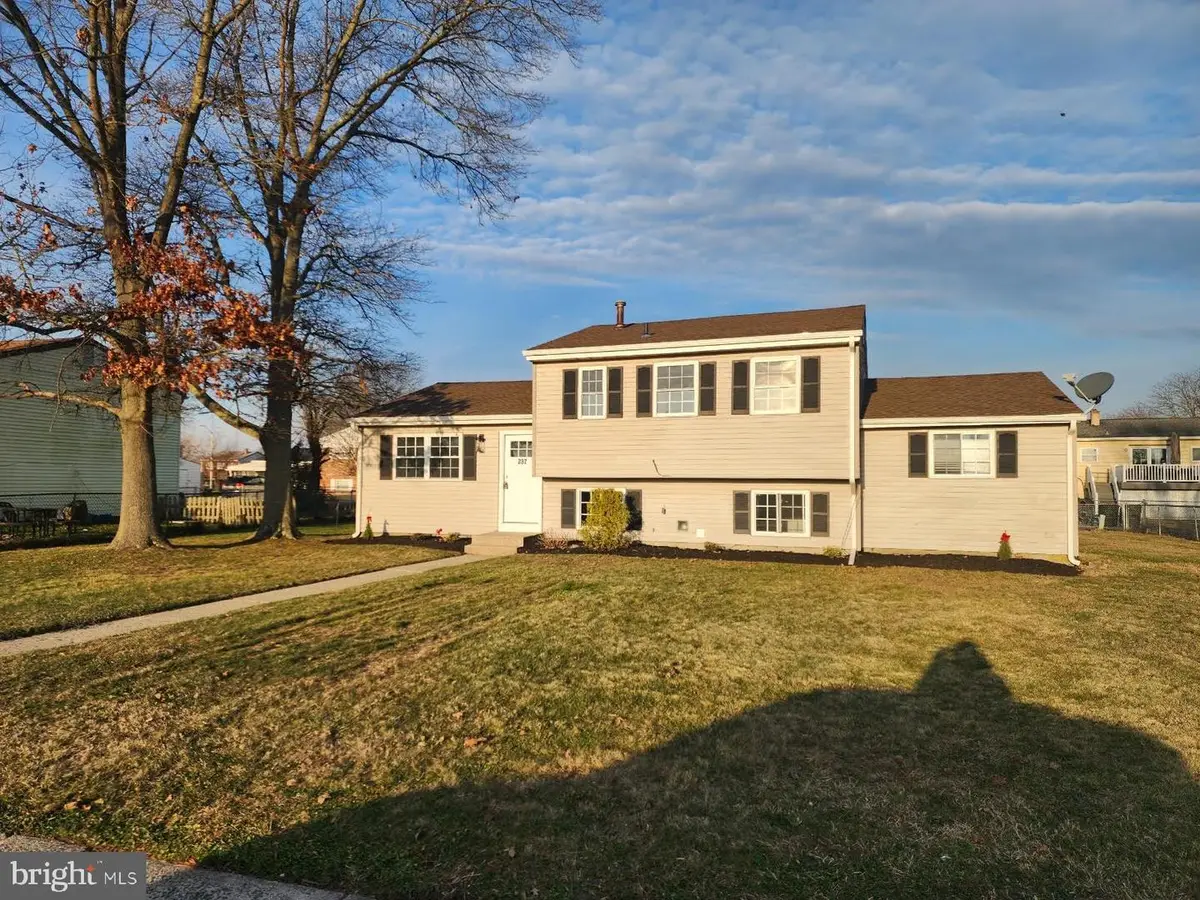 237 Princeton Ave, Pemberton, NJ 08068 - Image #1