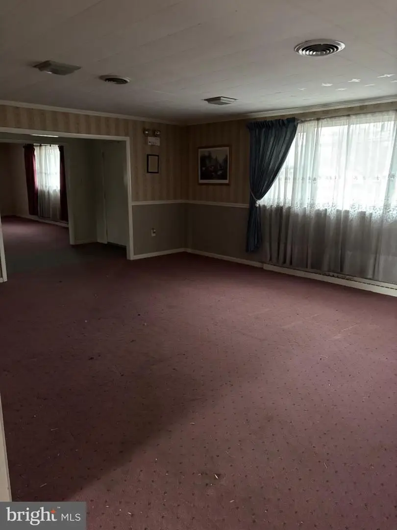 869 Beverly Rd, Burlington, NJ 08016 - Image #2