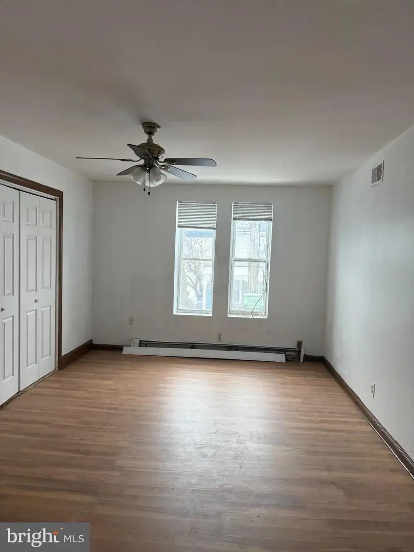 210 W Union St, Burlington, NJ 08016 - Image #2