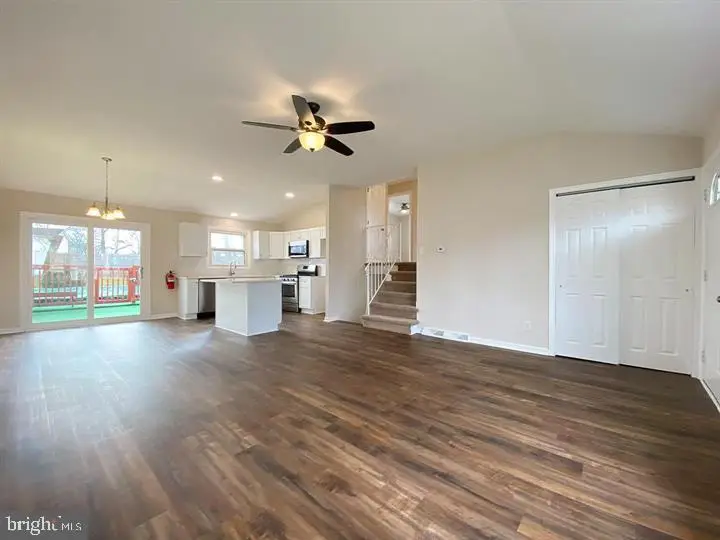 214 Hendrickson Ave, Beverly, NJ 08010 - Image #3