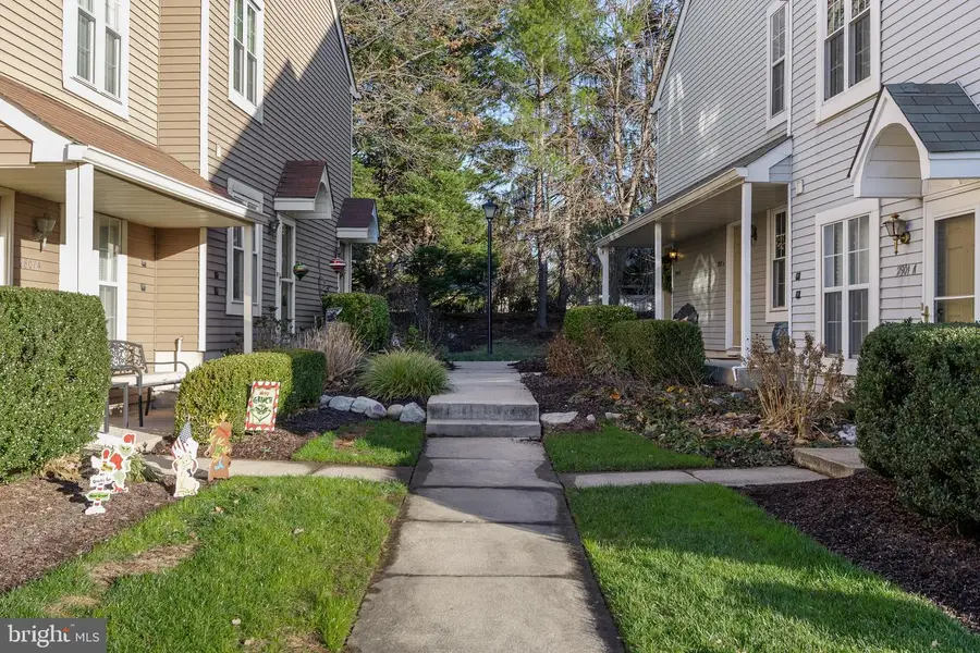 2904-b Heatherstone Ct, Mount Laurel, NJ 08054 - Image #2