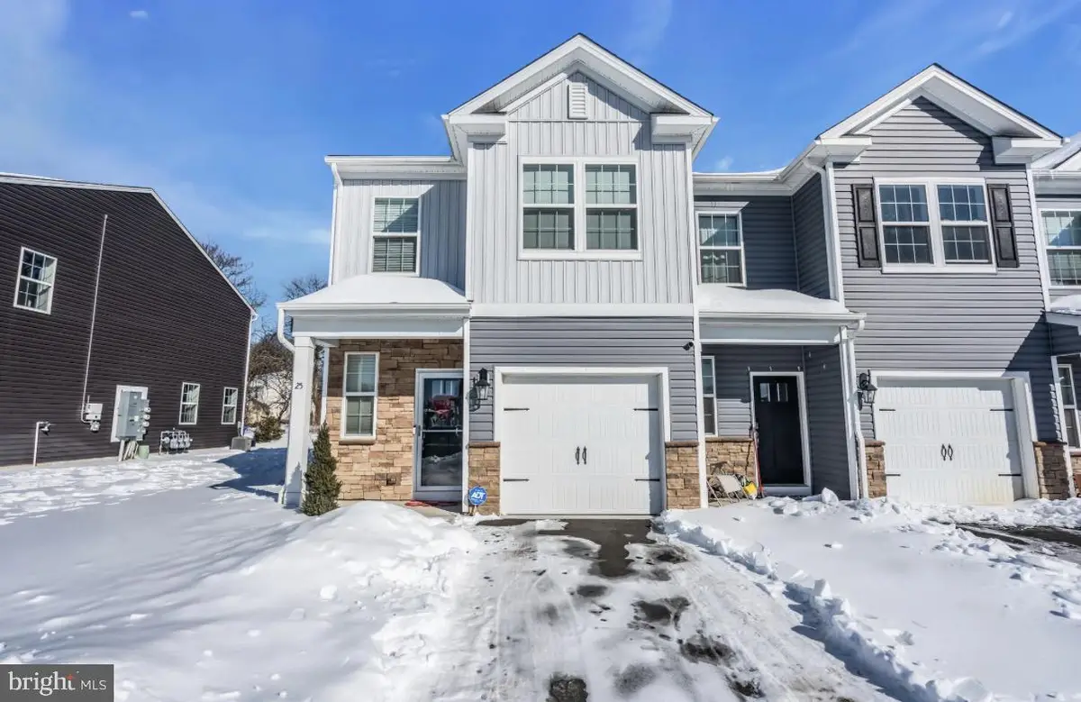 25 Katherine Dr, Burlington, NJ 08016 - Image #1