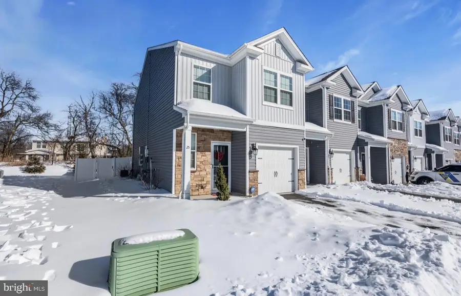 25 Katherine Dr, Burlington, NJ 08016 - Image #2