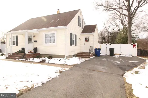 39 Charles Bossert Dr, BORDENTOWN, NJ 08505