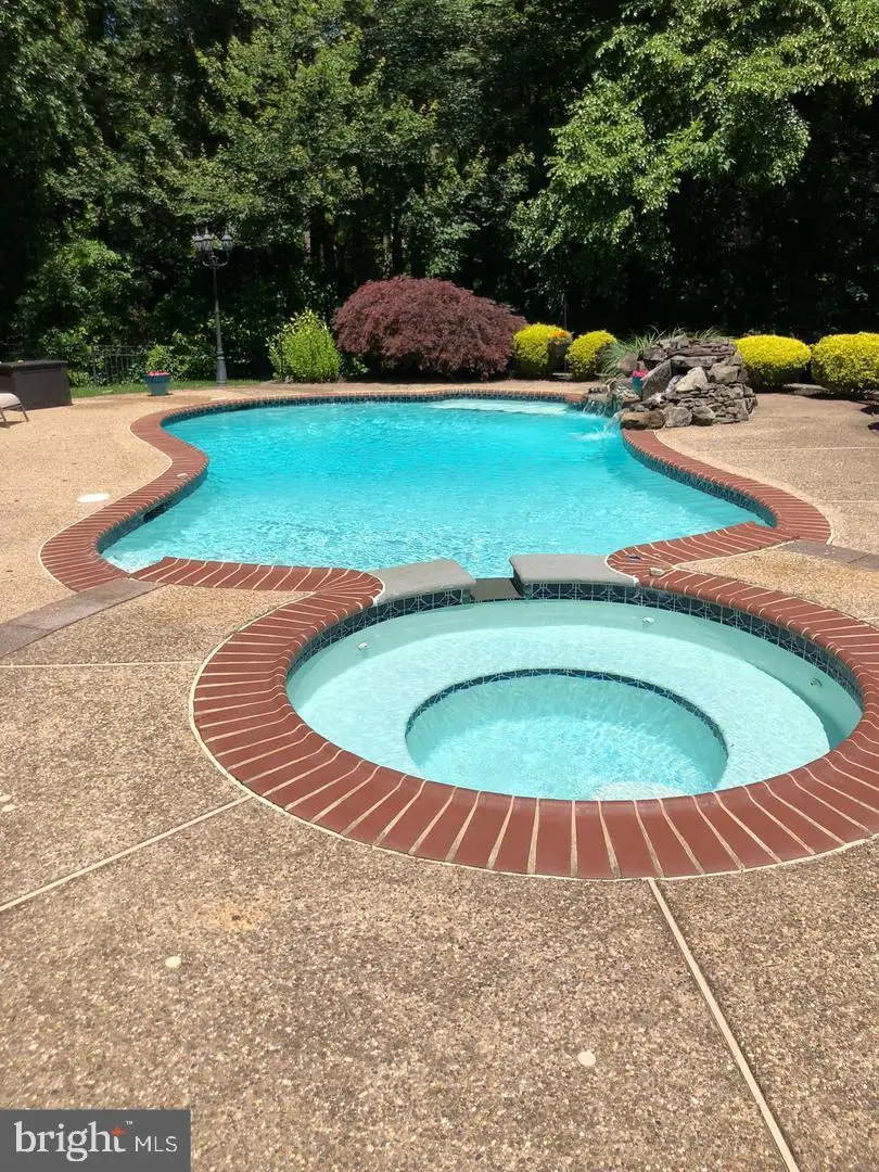 114 Connor Ct, Burlington, NJ 08016 - Image #3