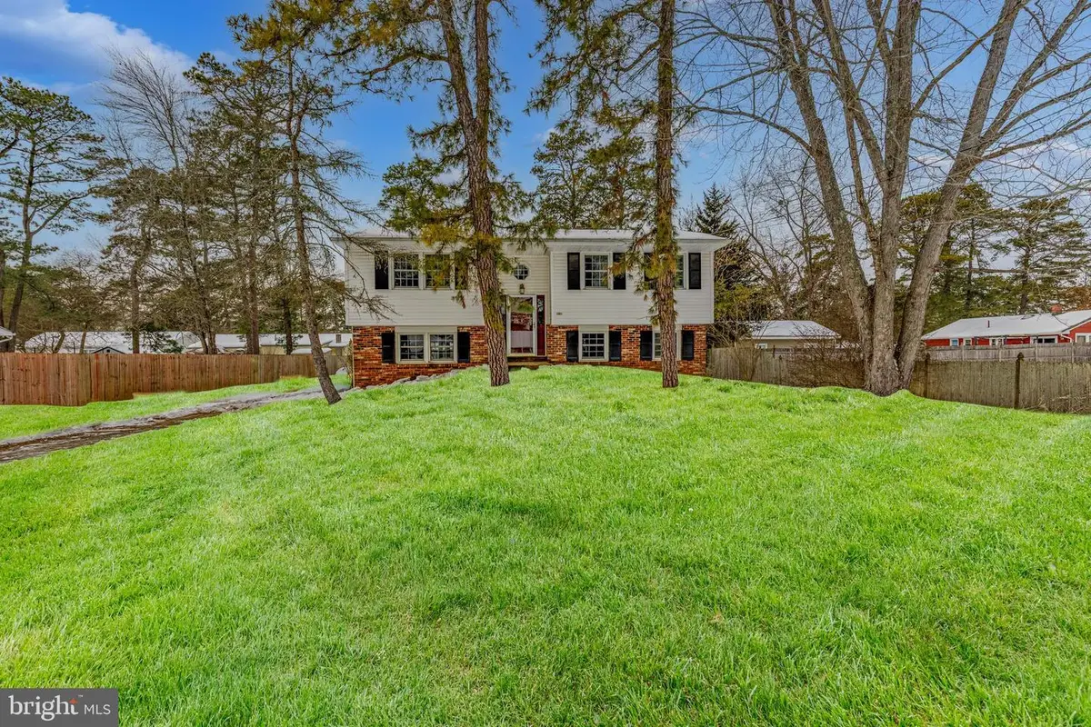 202 Manahawkin Trl, Browns Mills, NJ 08015 - Image #1