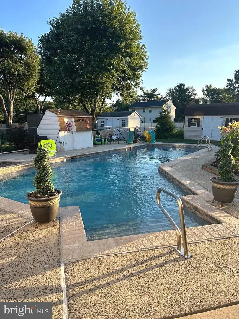 247 Southview Dr, Delran, NJ 08075 - Image #3