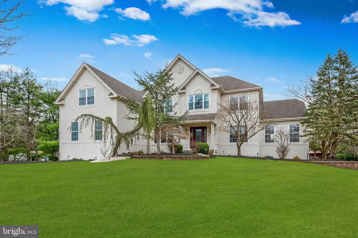 11 Rolling Glen Ct, Mount Laurel, NJ 08054 - #1
