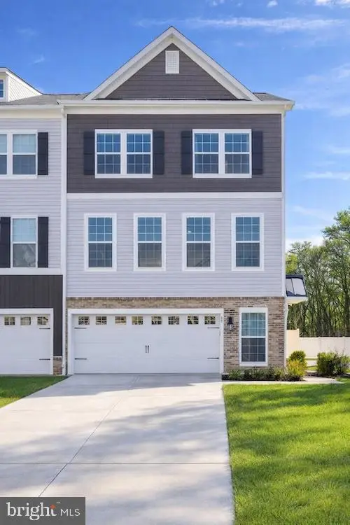 40 Autumn Park Dr, Medford, NJ 08055 - Image #1