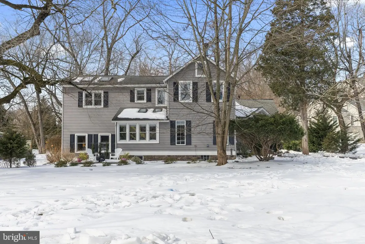 611 New Albany Rd, Moorestown, NJ 08057 - #1