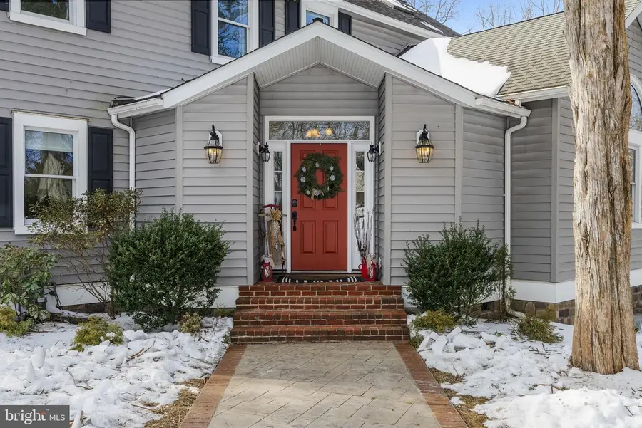 611 New Albany Rd, Moorestown, NJ 08057 - #3