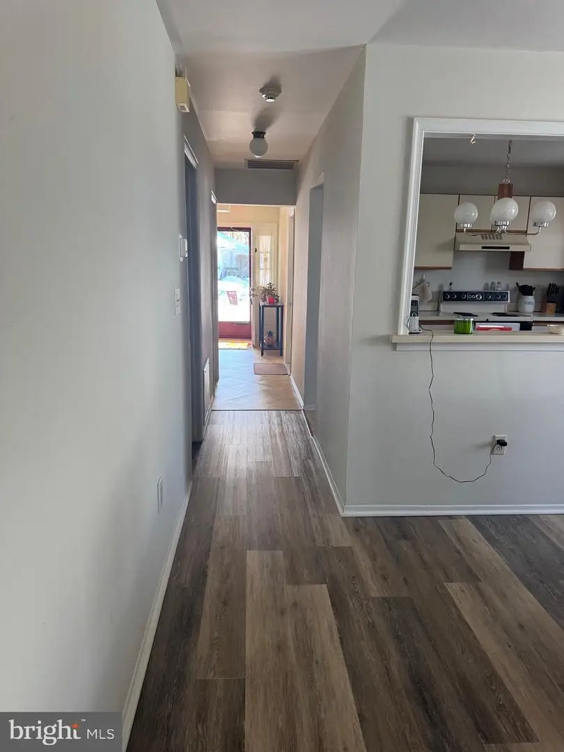 306 Hilltop Ln E, Columbus, NJ 08022 - #3