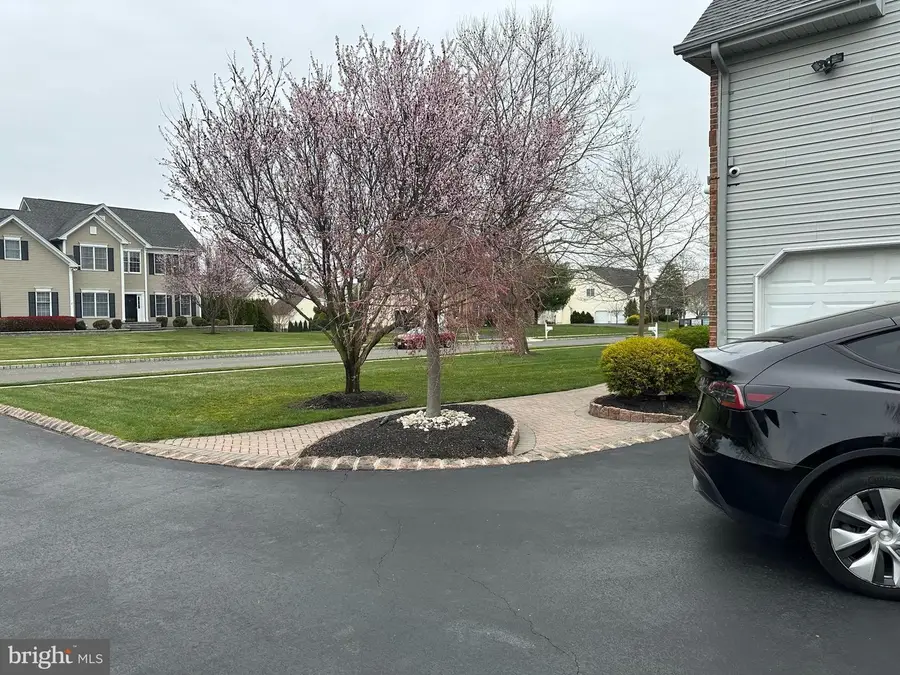 7 Wright Dr, Chesterfield, NJ 08515 - #3