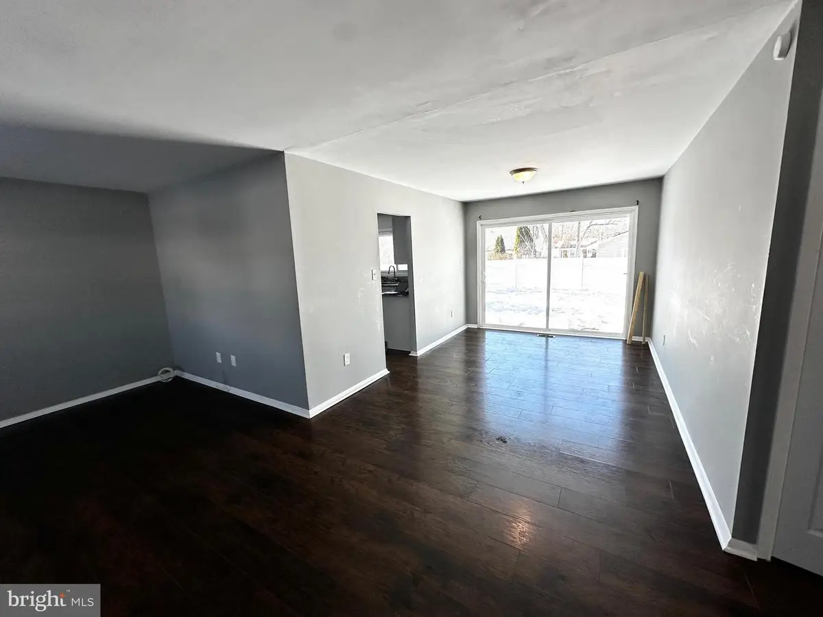 22 Gaylord Cir, Willingboro, NJ 08046 - Image #1