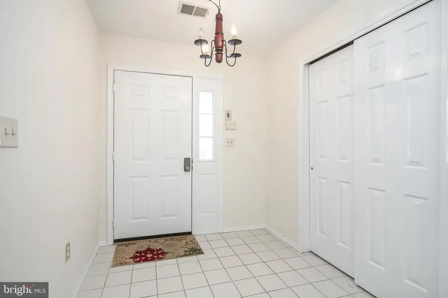 225 Wagon Wheel Ln, Columbus, NJ 08022 - #2