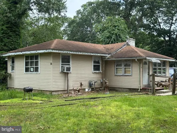 16 Begonia St, BROWNS MILLS, NJ 08015