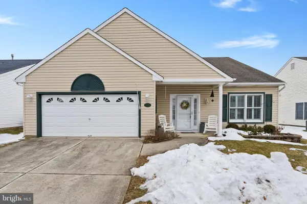 3 Covered Bridge Ln, COLUMBUS, NJ 08022