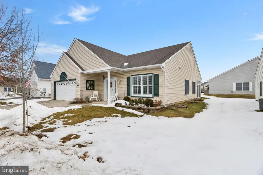 3 Covered Bridge Ln, Columbus, NJ 08022 - #3