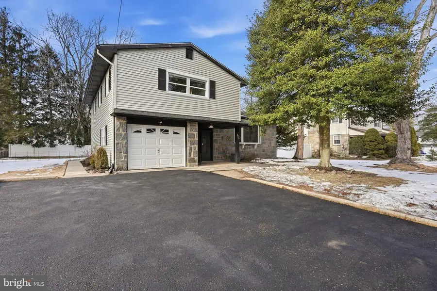 323 Parry Rd, Cinnaminson, NJ 08077 - #3