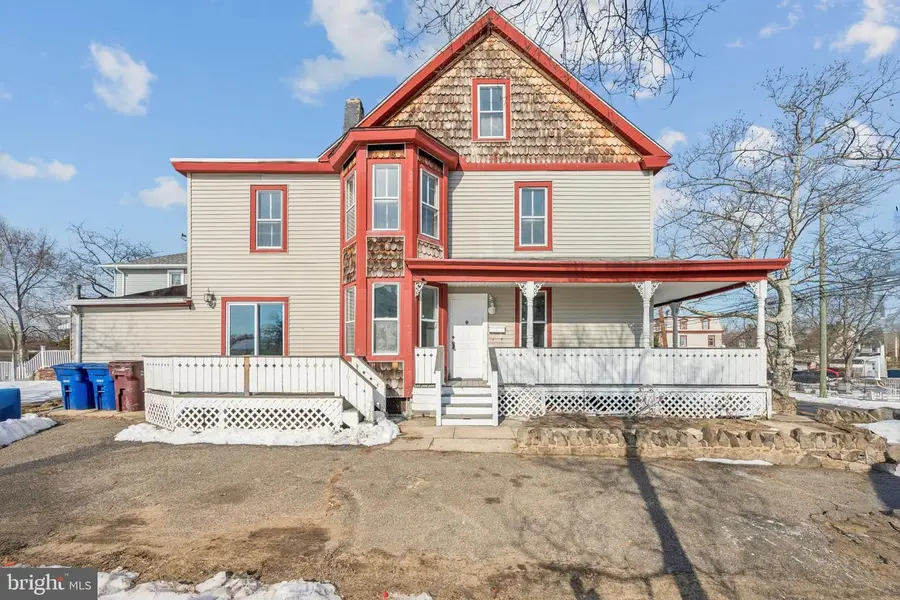 506 Bridgeboro St, Riverside, NJ 08075 - #3