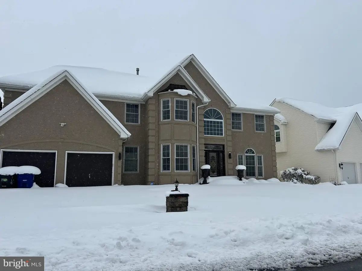 430 W Country Club Dr, Westampton, NJ 08060 - #1