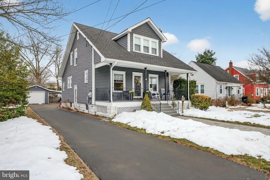 320 Glenwood Ave, Burlington, NJ 08016 - #2