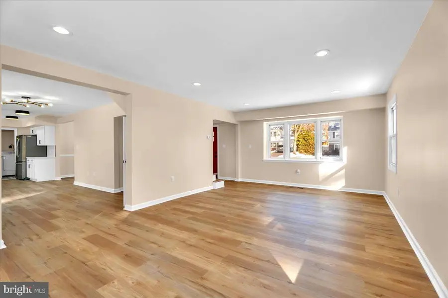 18 Hinsdale Ln, Willingboro, NJ 08046 - #3